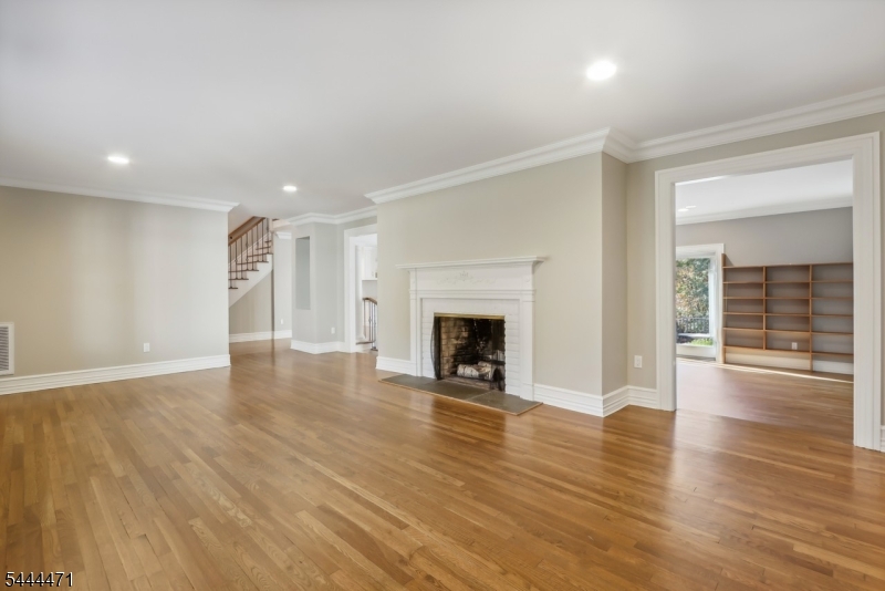 5 Winding Way Property Photo 14