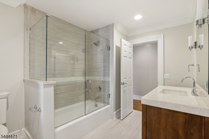 5 Winding Way Property Photo 15