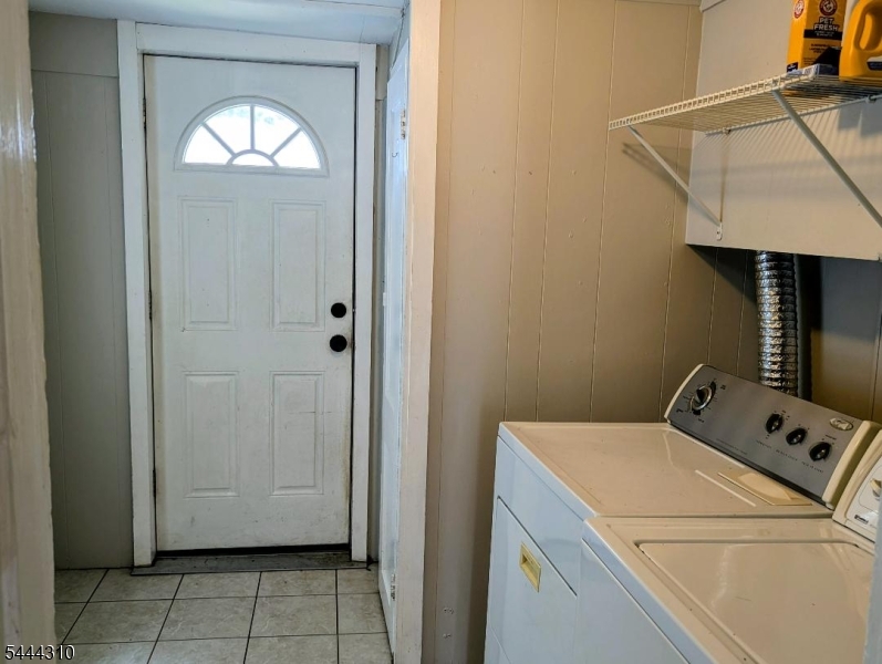 13 Lewis St Property Photo 11