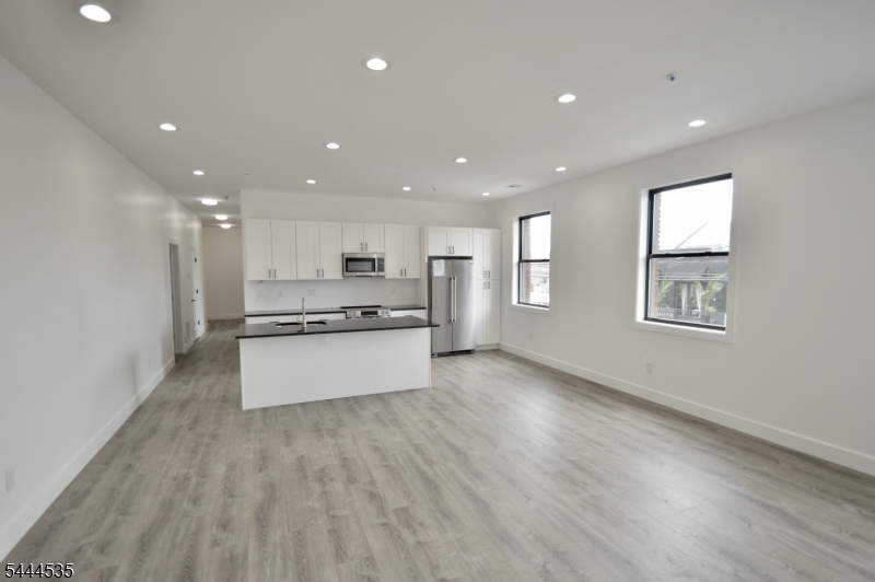 340 Millburn Ave 2a Property Photo 2