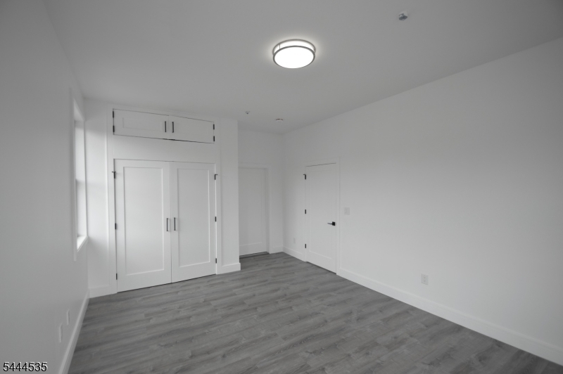340 Millburn Ave 2a Property Photo 8