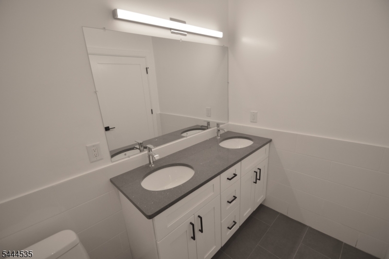 340 Millburn Ave 2a Property Photo 11