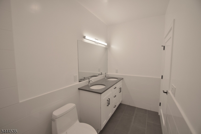 340 Millburn Ave 2a Property Photo 12