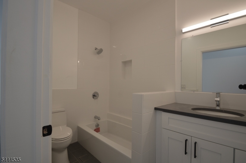 340 Millburn Ave 2a Property Photo 18
