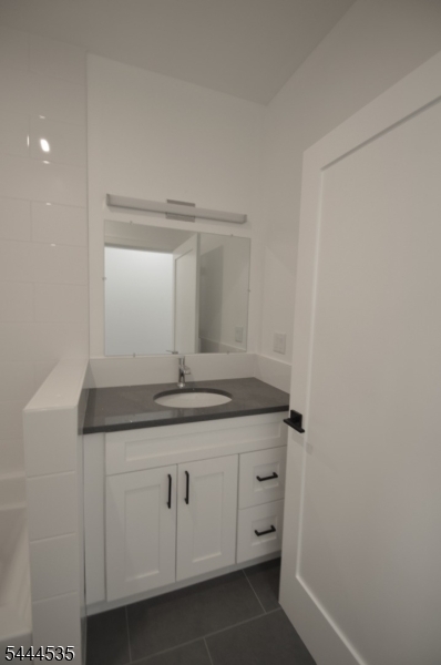 340 Millburn Ave 2a Property Photo 20