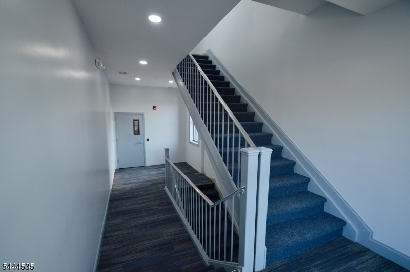 340 Millburn Ave 2a Property Photo 23