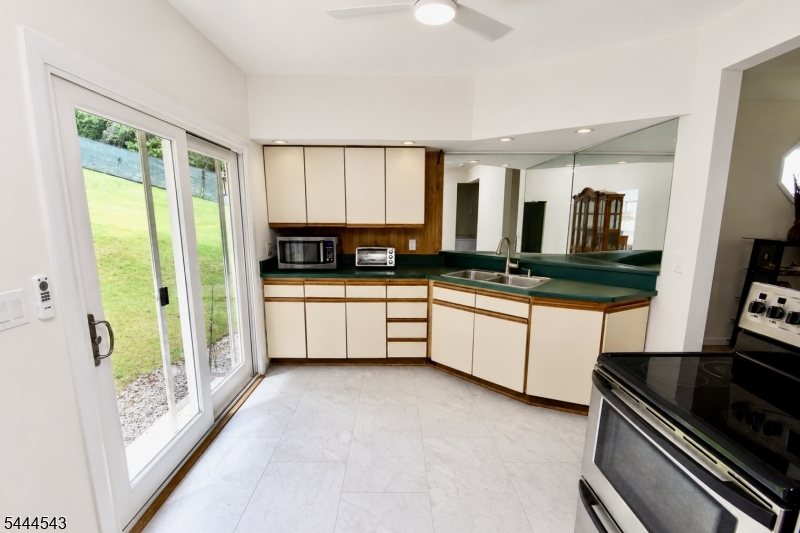 58 Cork Hill Rd Property Photo 5