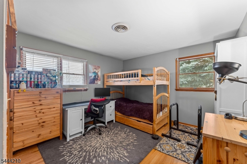 606 Knopf St Property Photo 15
