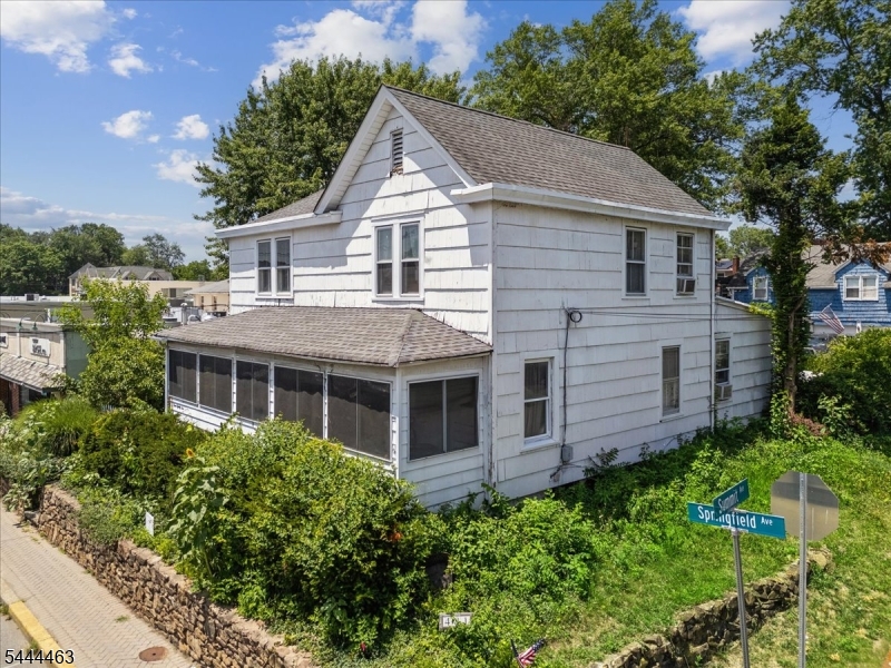 481 Springfield Ave Property Photo 1