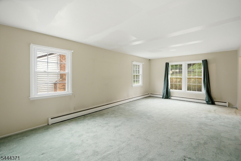378 Forest Hill Way Property Photo 10