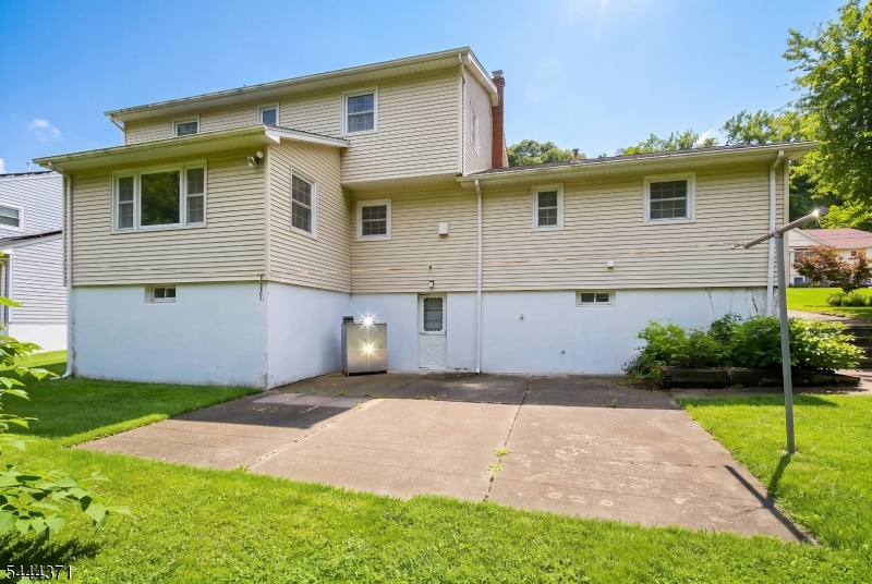378 Forest Hill Way Property Photo 32