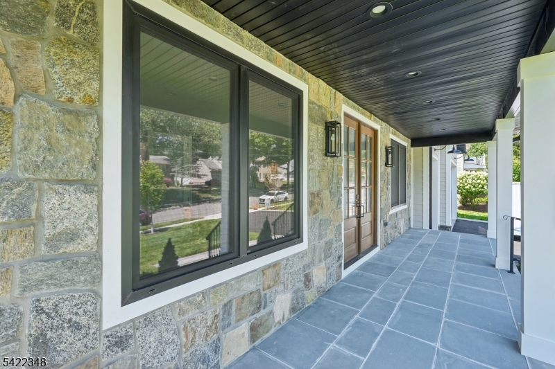 51 Herfort Rd Property Photo 4