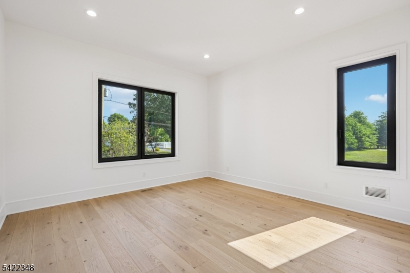 51 Herfort Rd Property Photo 30