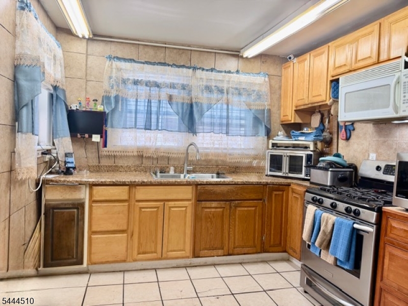 1534 Mabel Street Property Photo 9