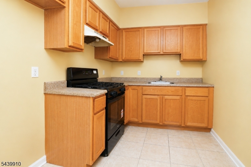 42 Astor St Property Photo 4