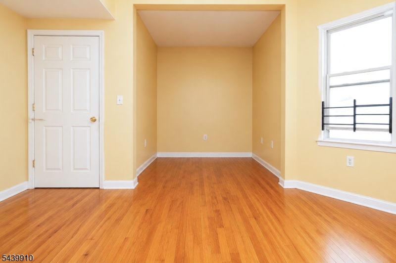 42 Astor St Property Photo 6
