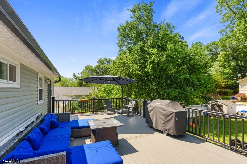 561 Rogers Dr Property Photo 29