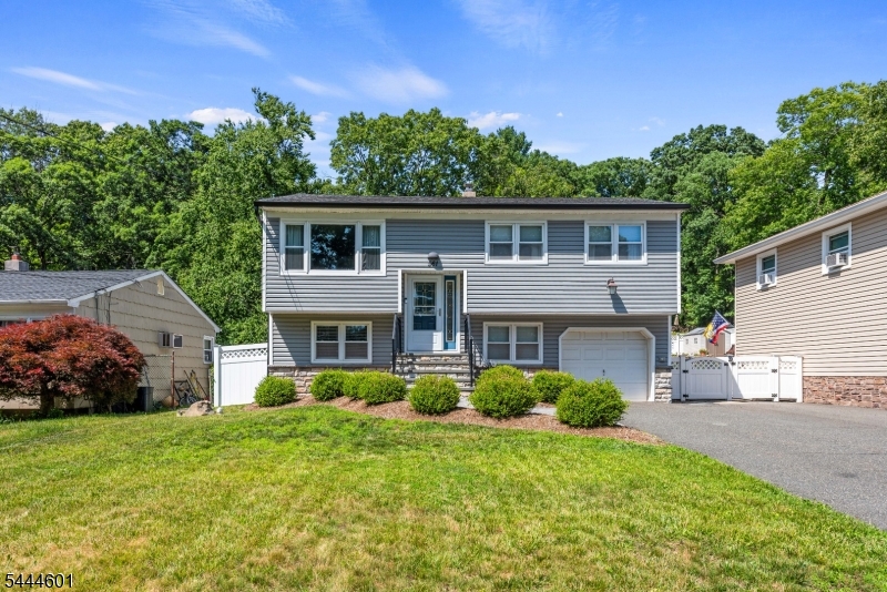 561 Rogers Dr Property Photo 30