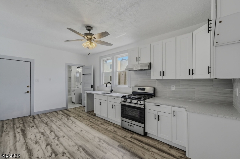 18 John St 2 Property Photo 1
