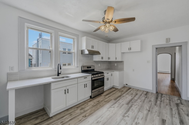 18 John St 2 Property Photo 2