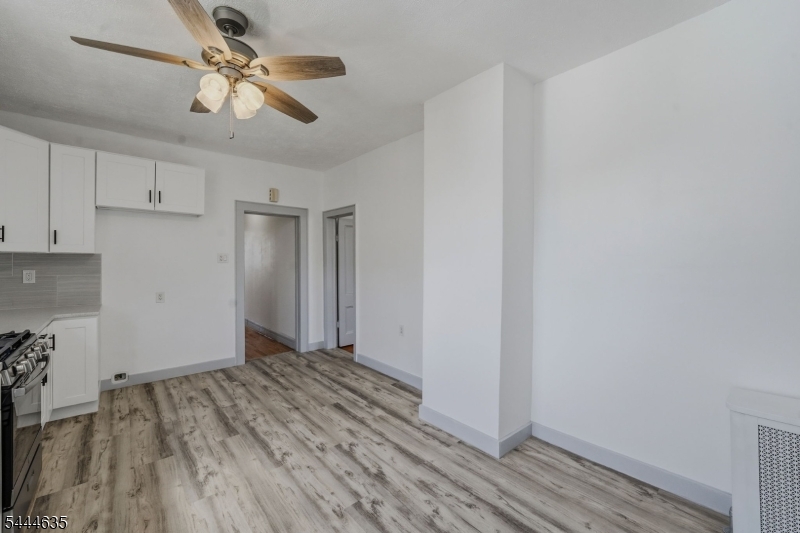 18 John St 2 Property Photo 3
