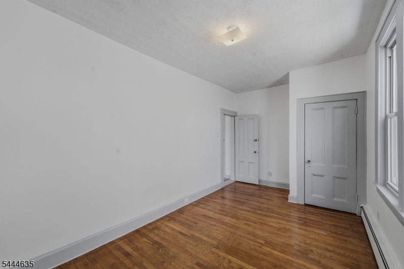 18 John St 2 Property Photo 12