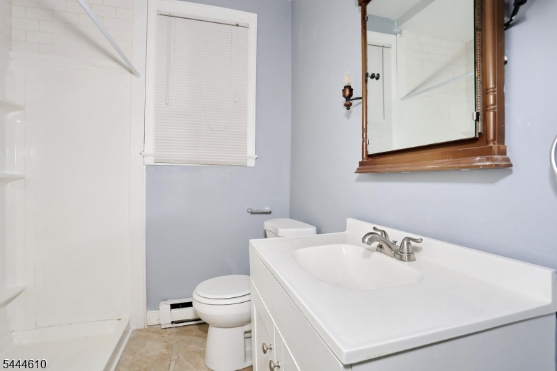 554 W Broadway Property Photo 10