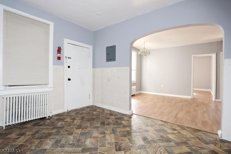 554 W Broadway Property Photo 13