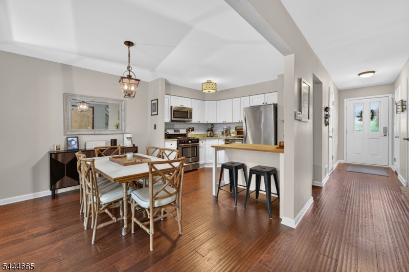 8 Saxonney Cir Property Photo 8