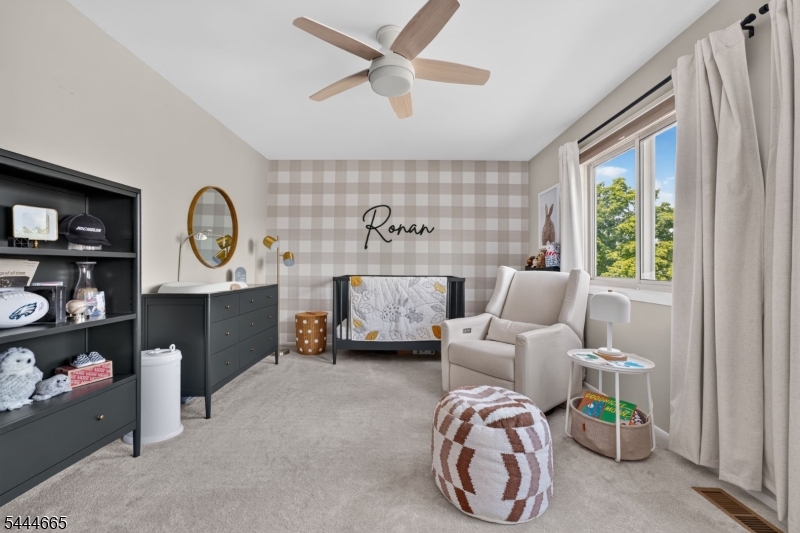 8 Saxonney Cir Property Photo 18