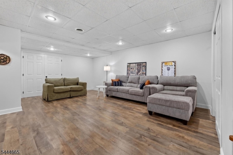 8 Saxonney Cir Property Photo 25