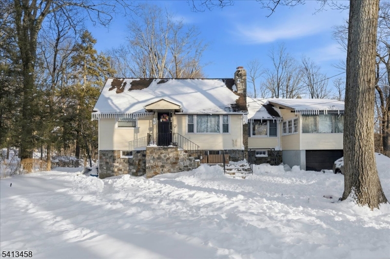 407 Diggles Pl Property Photo 2