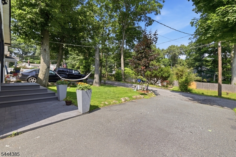 21 Bucknell Way Property Photo 6