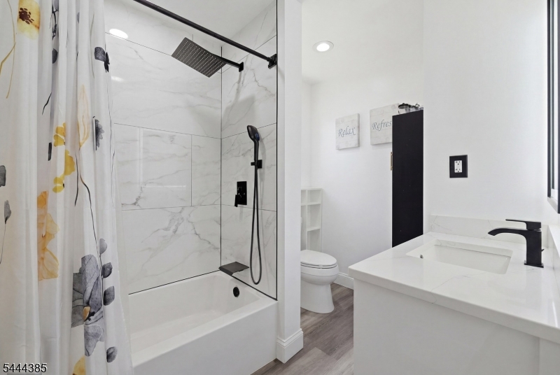 21 Bucknell Way Property Photo 18
