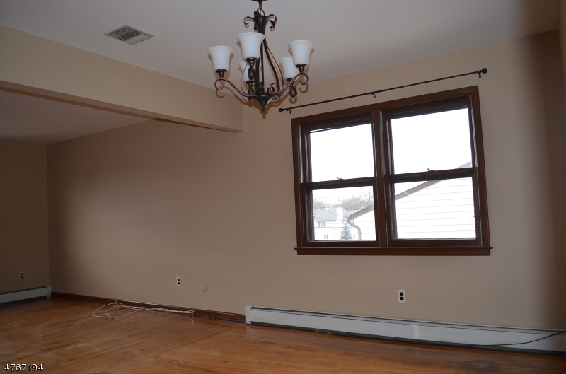 245 Orchard St Property Photo 4