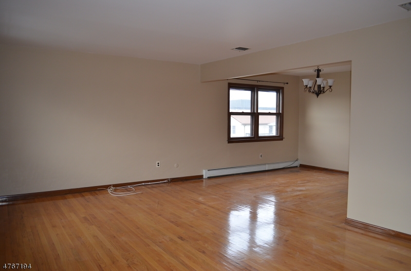245 Orchard St Property Photo 6