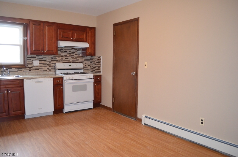 245 Orchard St Property Photo 9