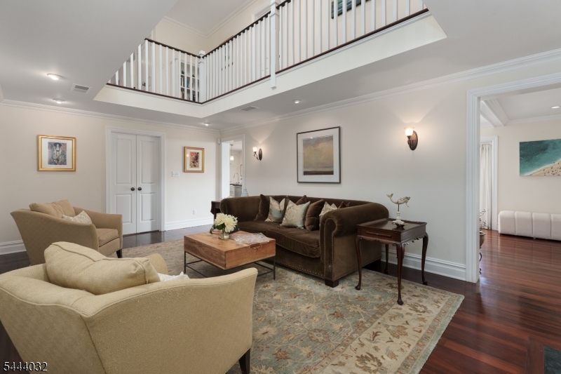 8 Flanders Valley Ct Property Photo 7