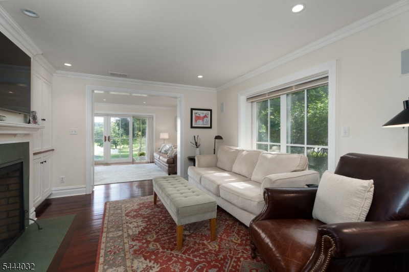 8 Flanders Valley Ct Property Photo 18