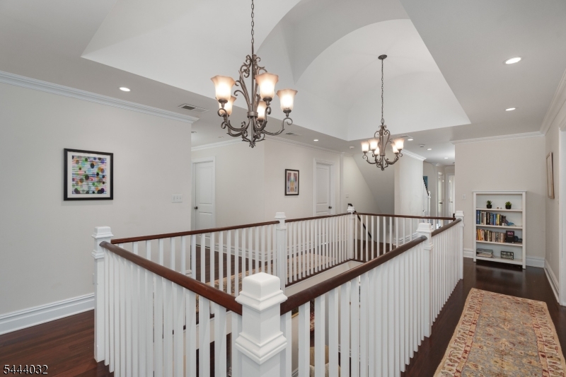 8 Flanders Valley Ct Property Photo 32