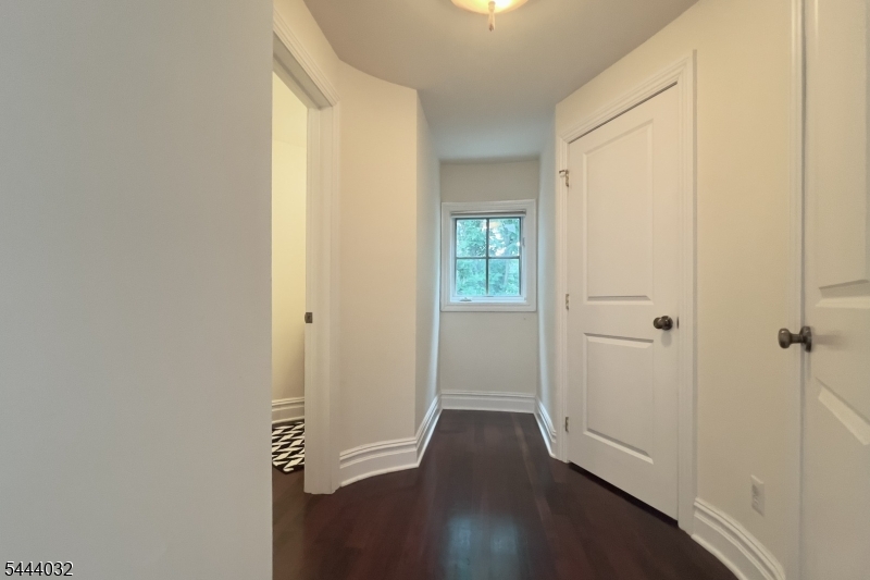 8 Flanders Valley Ct Property Photo 43