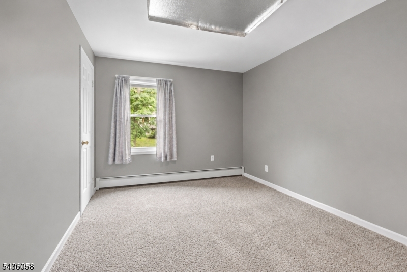 10 Tice Rd Property Photo 24
