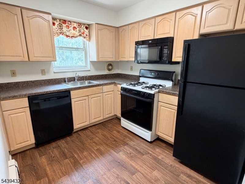 2467 State Route 10 3b Property Photo 1