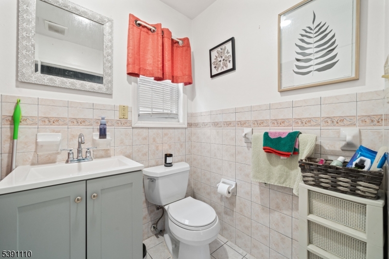 1161 67th St Property Photo 11