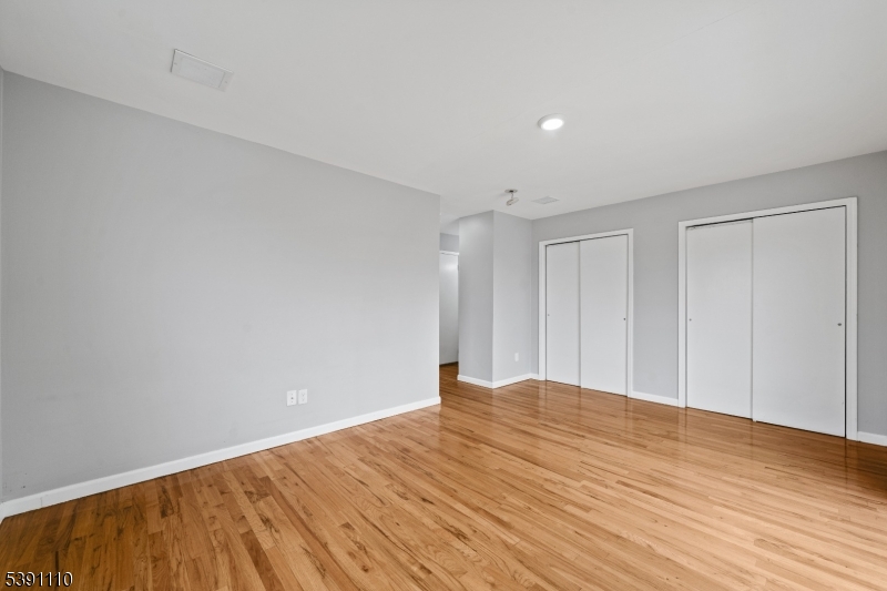 1161 67th St Property Photo 28