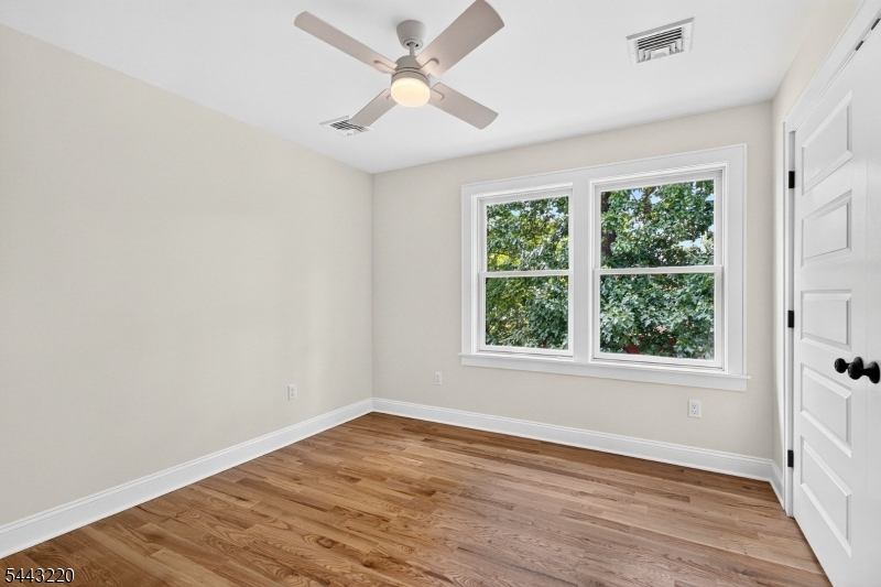609 Harrison Ave Property Photo 31