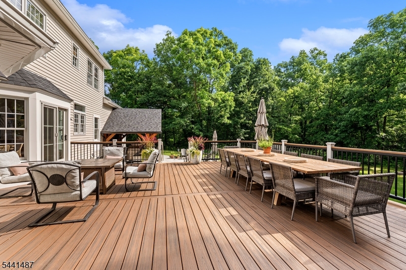 6 White Tail Ct Property Photo 43