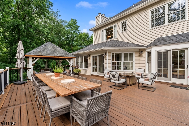 6 White Tail Ct Property Photo 44
