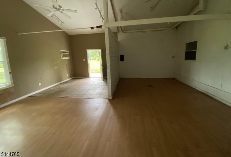 1258 Bear Tavern Rd Property Photo 3