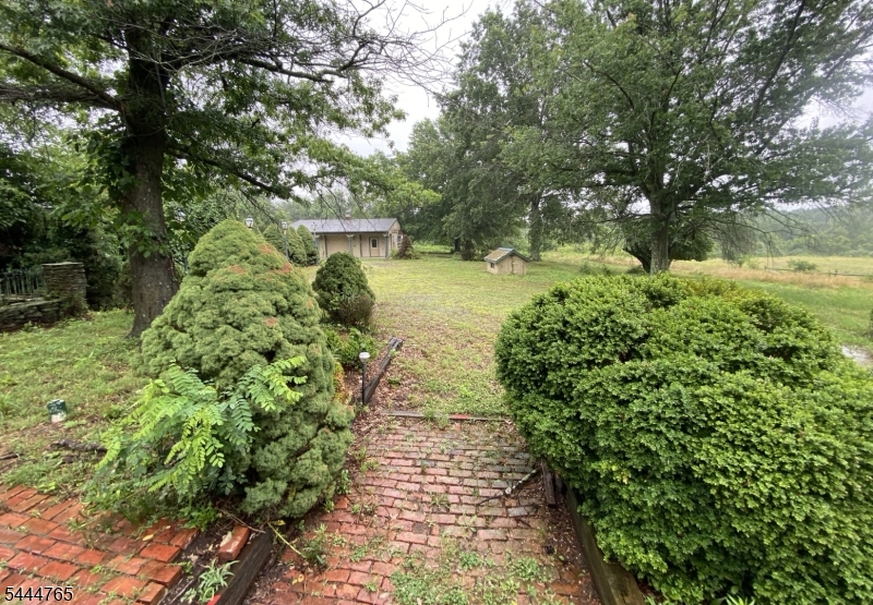 1258 Bear Tavern Rd Property Photo 8